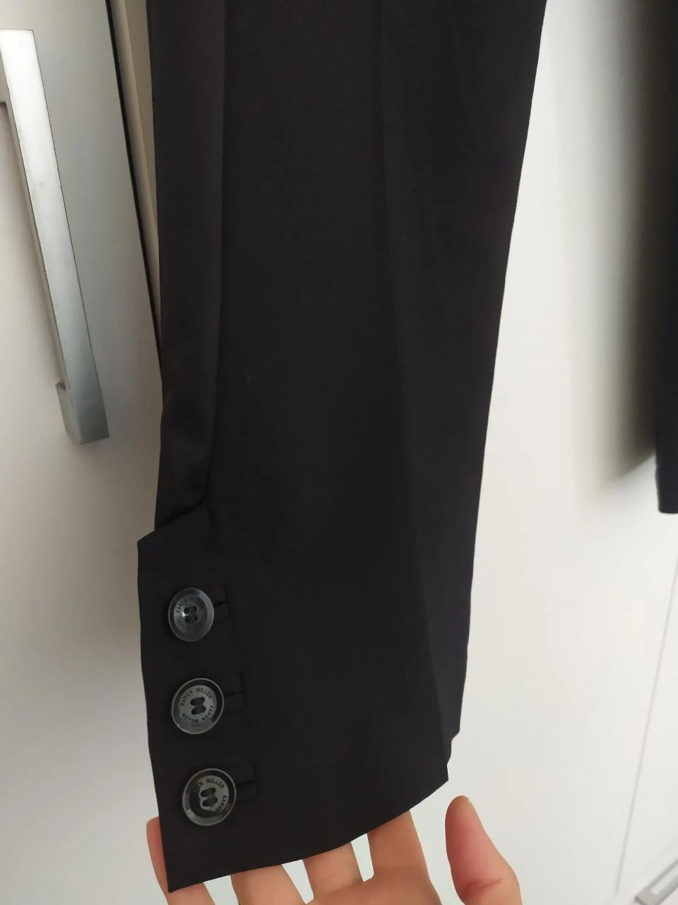Karen Millen Pantalon Capri Élégant en Laine Noir UK8 EU36 Neuf – photo 7